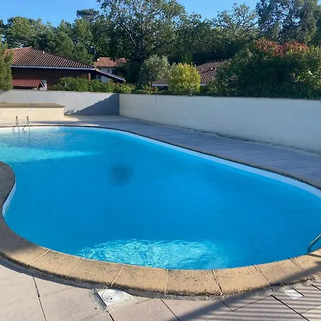 Lolo, Piscine Et Terrasse * Мольез-е-Маа